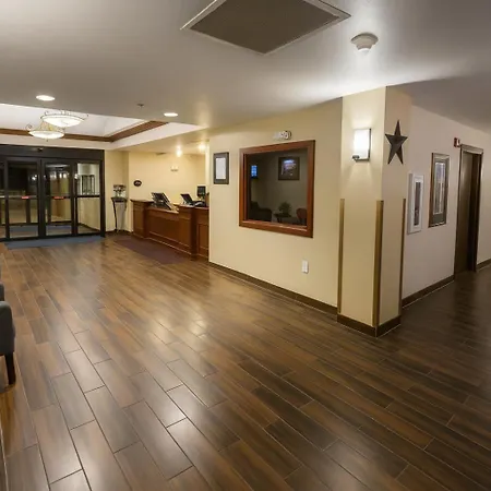 Stay Usa Hotel And Suites-2