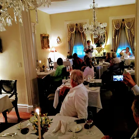 Monmouth Historic Inn-3