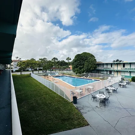 Boca Inn-2