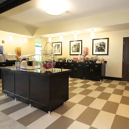 Hampton Inn And Suites Sandusky/Milan-3