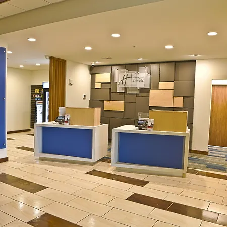 Holiday Inn Express & Suites Monroe By Ihg-3