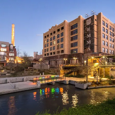 Hotel Emma At Pearl On The Riverwalk-3