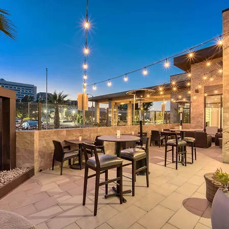 Hilton Garden Inn Irvine/Orange County Airport-3