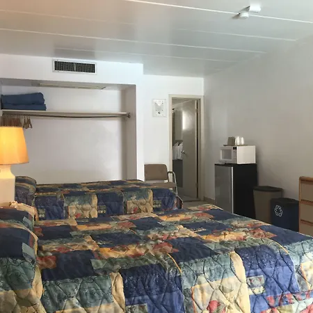 Brittany Motel-2