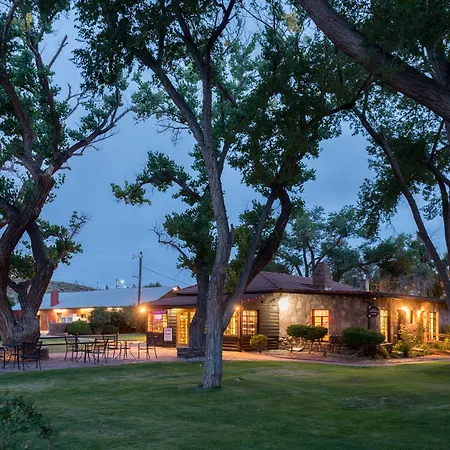 Thunderbird Lodge-3