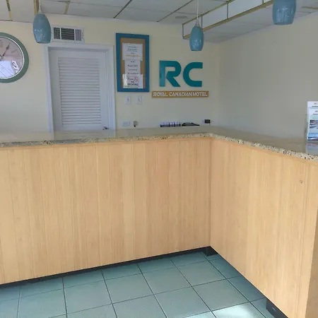 Royal Canadian Motel-2