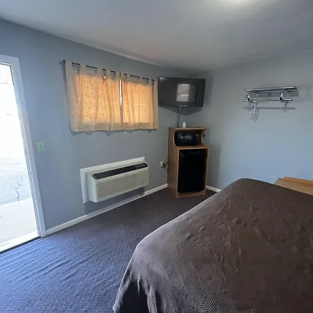 Western Motel-3