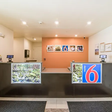 Motel 6 Rexburg, Id-3