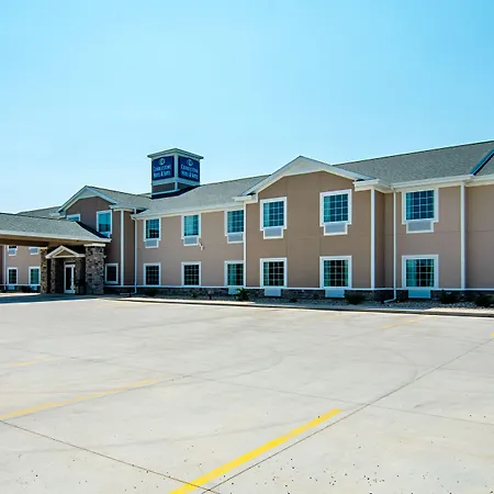 Cobblestone Hotel & Suites - Paxton-2