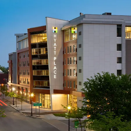 Hyatt Place Niagara Falls-3