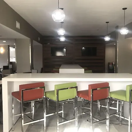 Nobile Hotel Parkway At Celebration Orlando Very Close To Disney Theme Parks-3