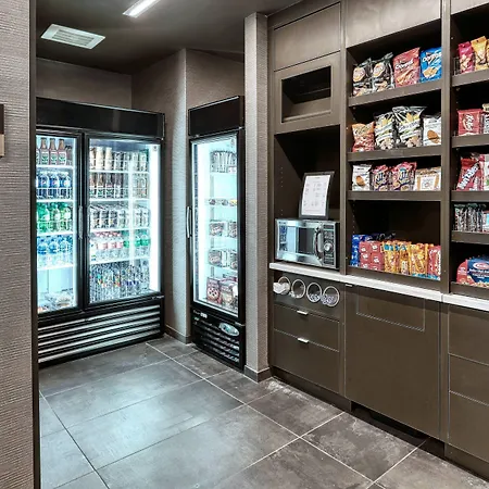 Courtyard By Marriott Southington-2