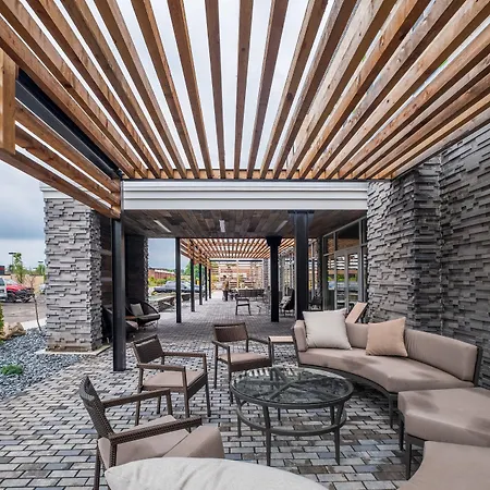 Courtyard By Marriott Toledo West-3