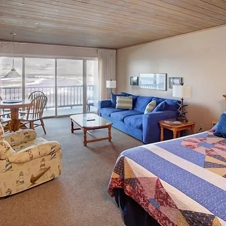 Lanai At The Cove-3