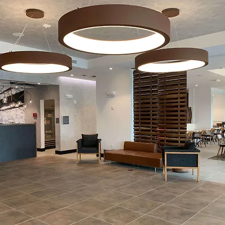La Quinta Inn & Suites By Wyndham Santa Rosa Sonoma-2