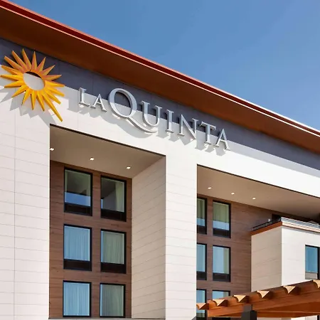 La Quinta Inn & Suites By Wyndham Santa Rosa Sonoma-3