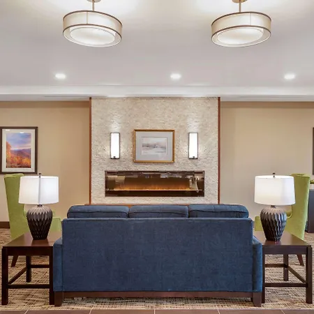 Comfort Inn & Suites Winchester-3