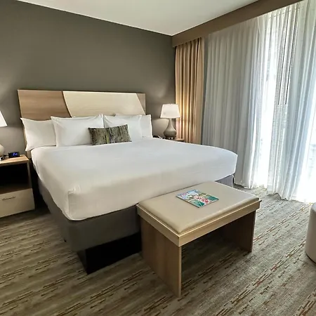 Best Western Plus Atlantic Beach Resort-3
