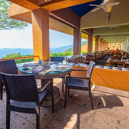 Las Brisas Ixtapa-2