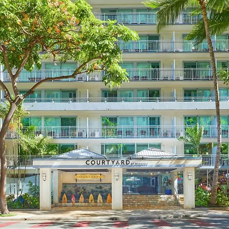 Courtyard By Marriott Waikiki Beach-3