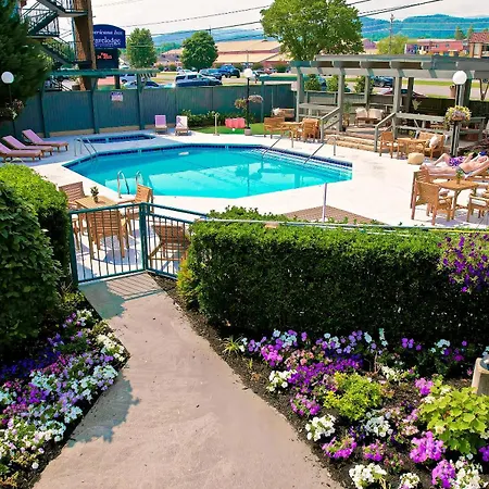 Arbors At Island Landing Hotel & Suites-3