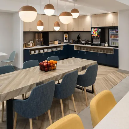 Towneplace Suites By Marriott Portland Airport-3