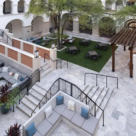 Doubletree By Hilton Austin-2