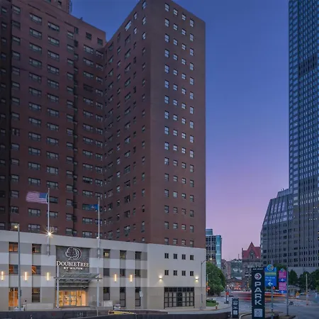 Doubletree By Hilton Hotel & Suites Pittsburgh Downtown-2