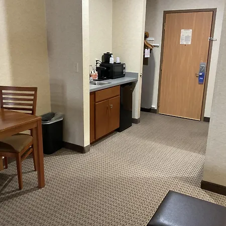 Comfort Suites Hotel And Conference Center-3
