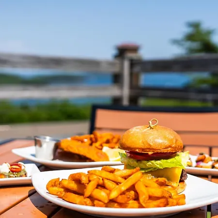 Bluenose Inn - Bar Harbor Collection-3