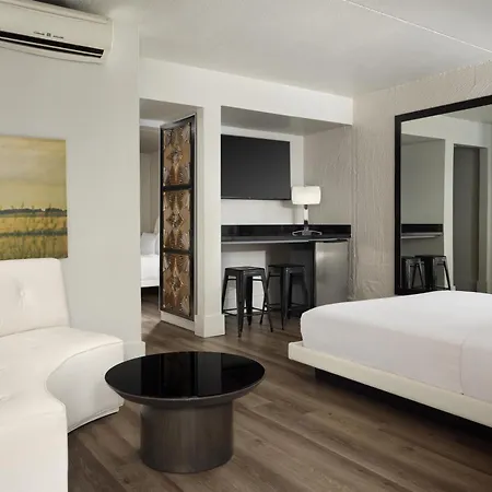 The Clarendon Hotel & Spa, BW Signature Collection (Adults Only)-3