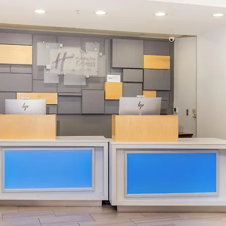 Holiday Inn Express Hotel & Suites Medford-Central Point By Ihg-3