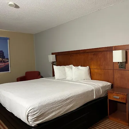 Americas Best Value Inn Fargo-3