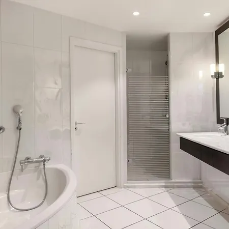 Lyon Marriott Hotel Cite Internationale-2