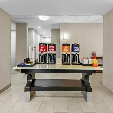 Hampton Inn Harrison-2
