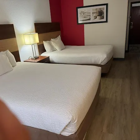 Ramada By Wyndham Effingham-3