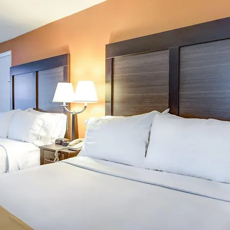 Quality Inn Creekside - Downtown Gatlinburg-3