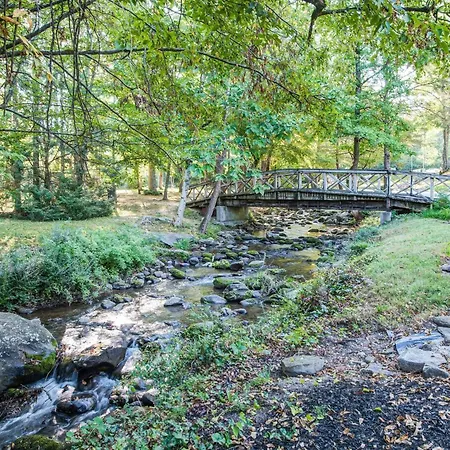Quality Inn Creekside - Downtown Gatlinburg-2