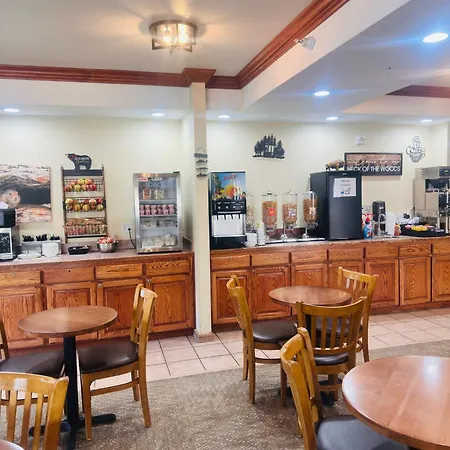 Yellowstone Lodge-3