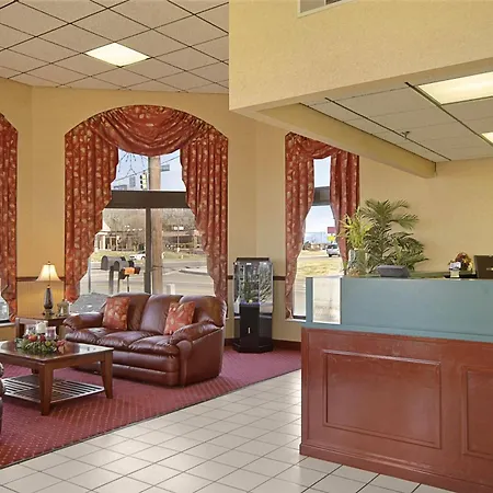 Days Inn By Wyndham Apple Valley Pigeon Forge/Sevierville-2