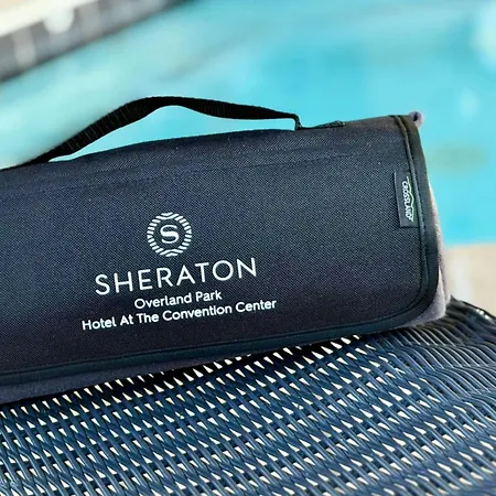Sheraton Overland Park Hotel At The Convention Center-2