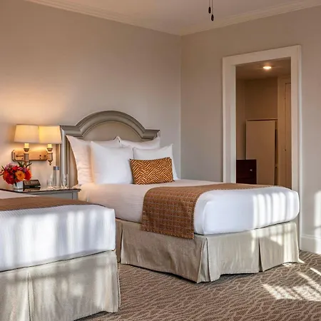 Warwick Melrose Hotel-3