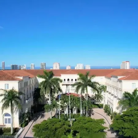 Hilton Naples-3
