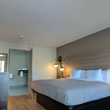 Quality Inn-3