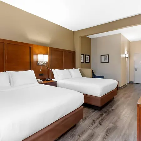 Comfort Suites At The University-2