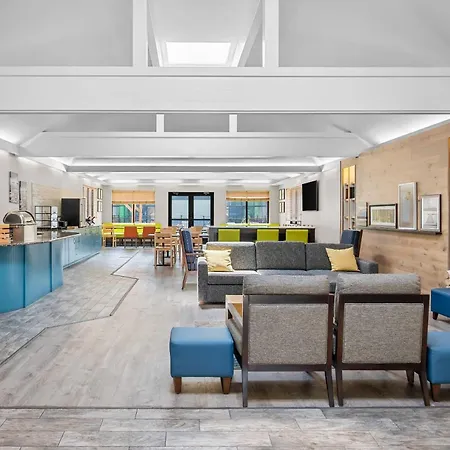 Country Inn & Suites By Radisson, Muskegon, Mi-3