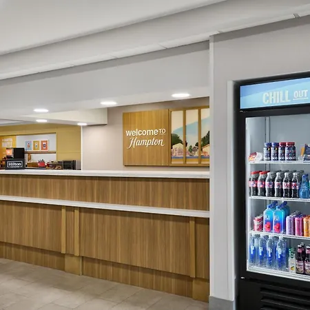 Hampton Inn Janesville-3