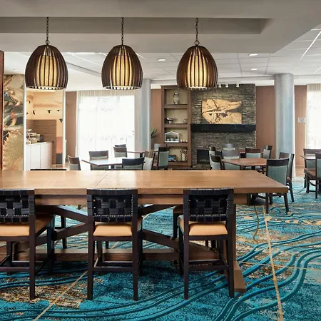 Fairfield Inn & Suites By Marriott Easton-2