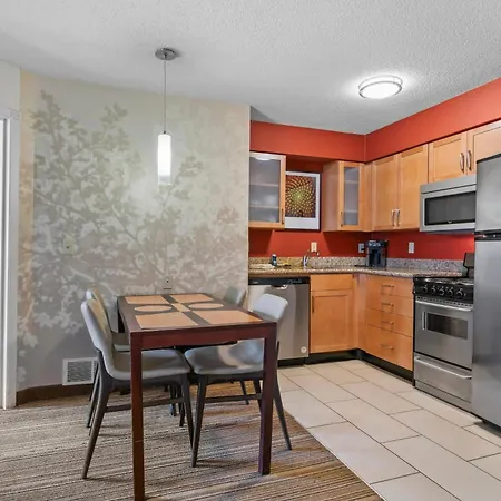 Mainstay Suites Appleton Airport - Fox River Mall Area-2