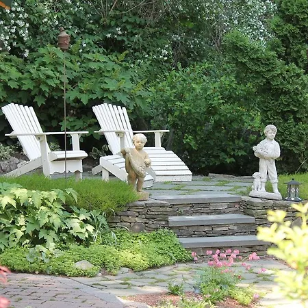 The Sleigh Maker Inn Bed And Breakfast-2
